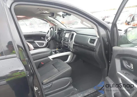 2017 Nissan Titan Sv z USA, uszkodzony, nr VIN 1N6AA1E59HN557061